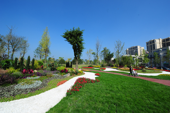 达州滨水景观绿化工程3.8公里健身步道即将开放